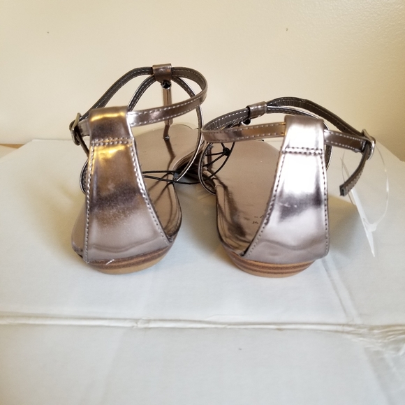 A New Day Archer Pewter Thong T Strap Sandals - Picture 5 of 8